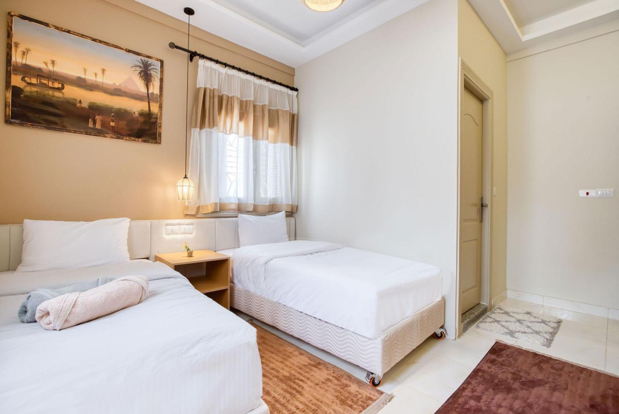 The Grand Pyramids View Hotel Kafret el-Gabal Chambre photo